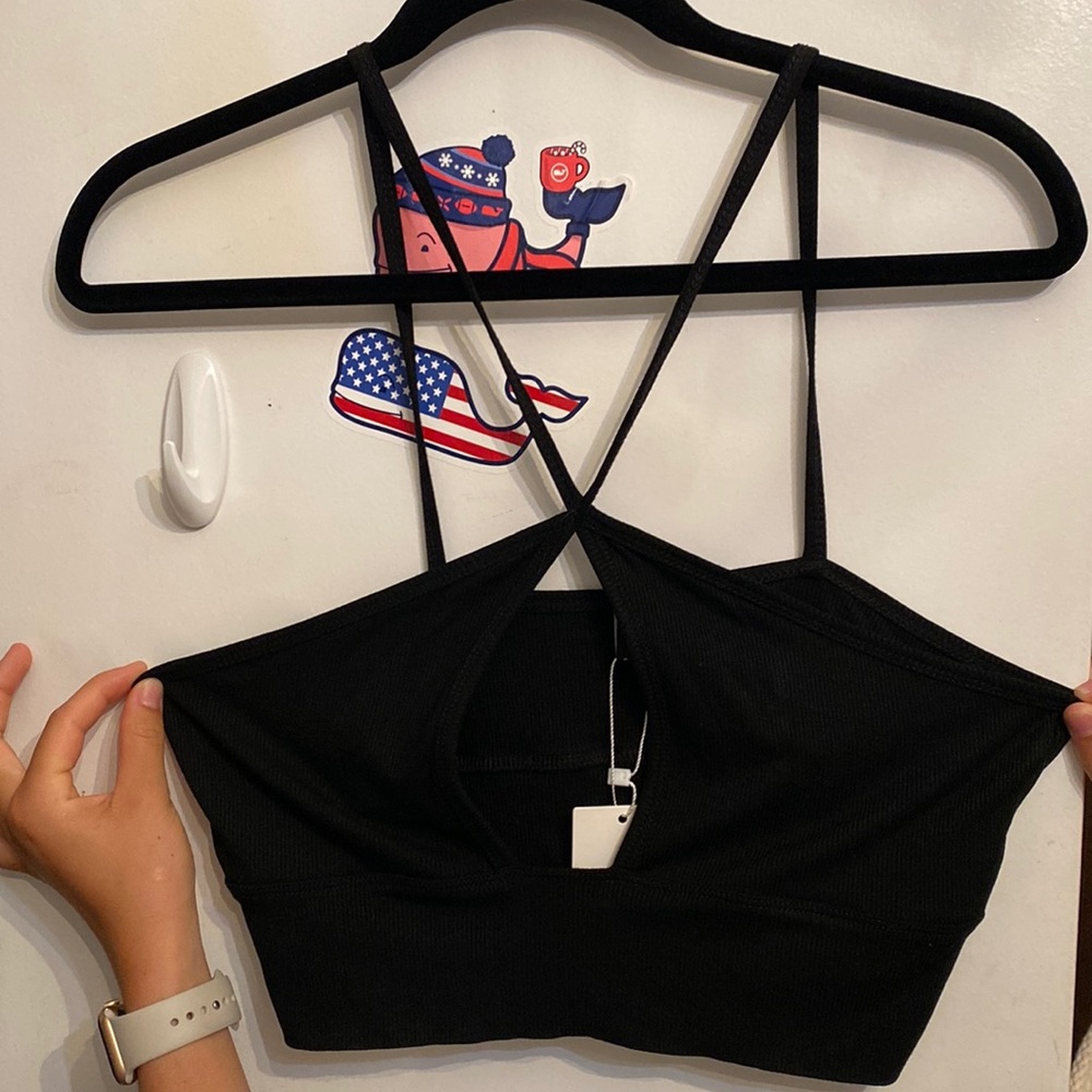 Women’s ButGood Key Hole Crop Top